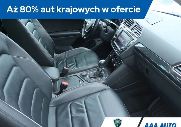 Volkswagen Tiguan cena 100000 przebieg: 115494, rok produkcji 2016 z Frombork małe 106